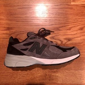 BRAND NEW IN BOX men’s New Balance sneakers